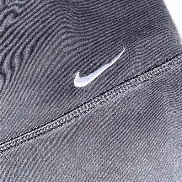 NIKE LEGGINGS! 1PAIR LEFT - Picture 4 of 4